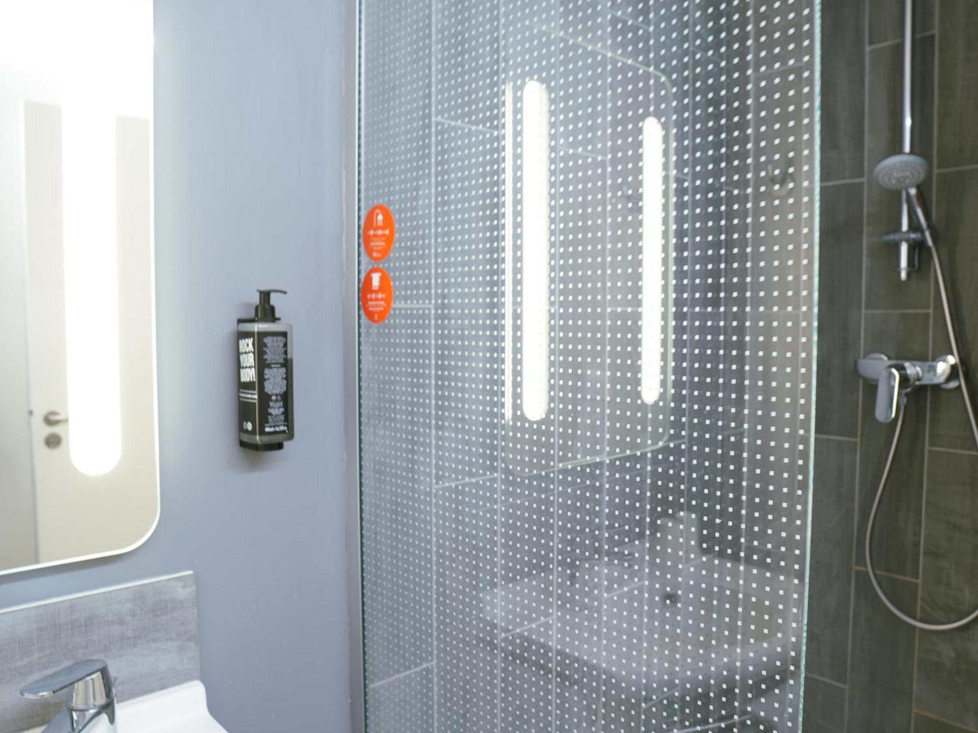 ibis Caen Porte d’Angleterre Exterior foto